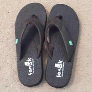 Sanuk brown sandals
